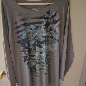 Woman's terra&sky 2X gray withflowers